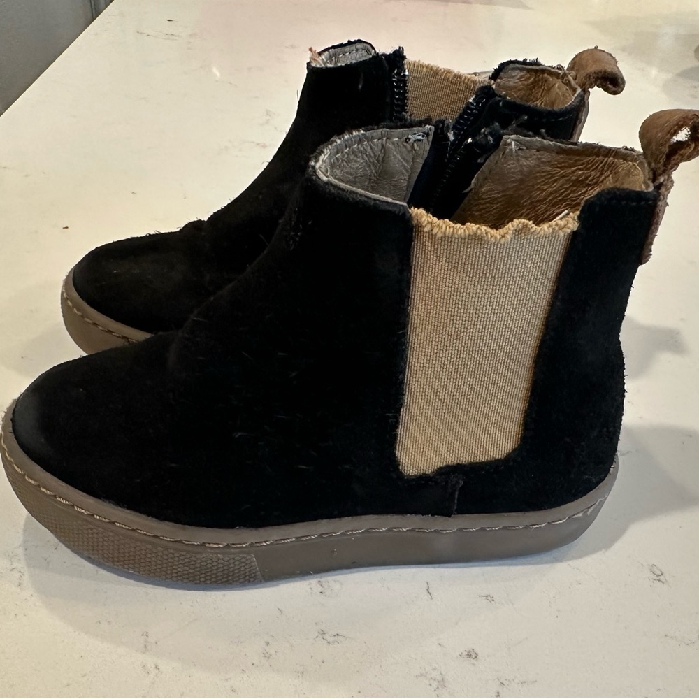 Freshly picked boots toddler girls size 8